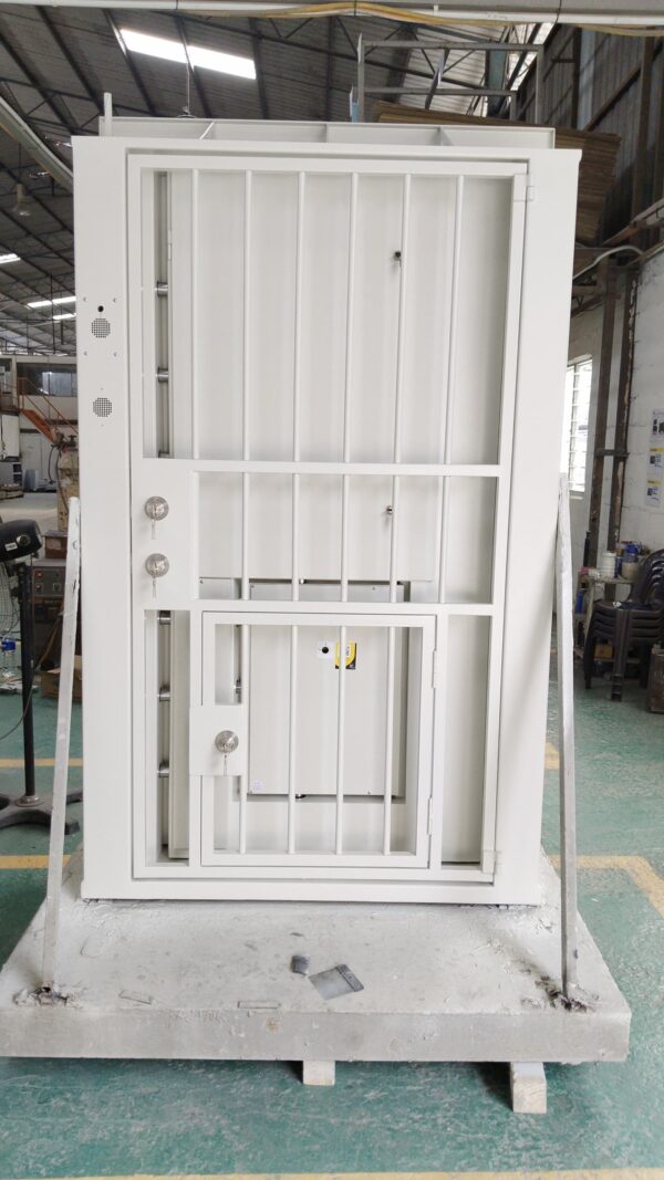 SSM 100 Door in Door